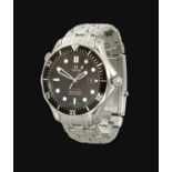 Omega: A Stainless Steel Calendar Centre Seconds Wristwatch signed Omega, Professional 300m/1000ft,