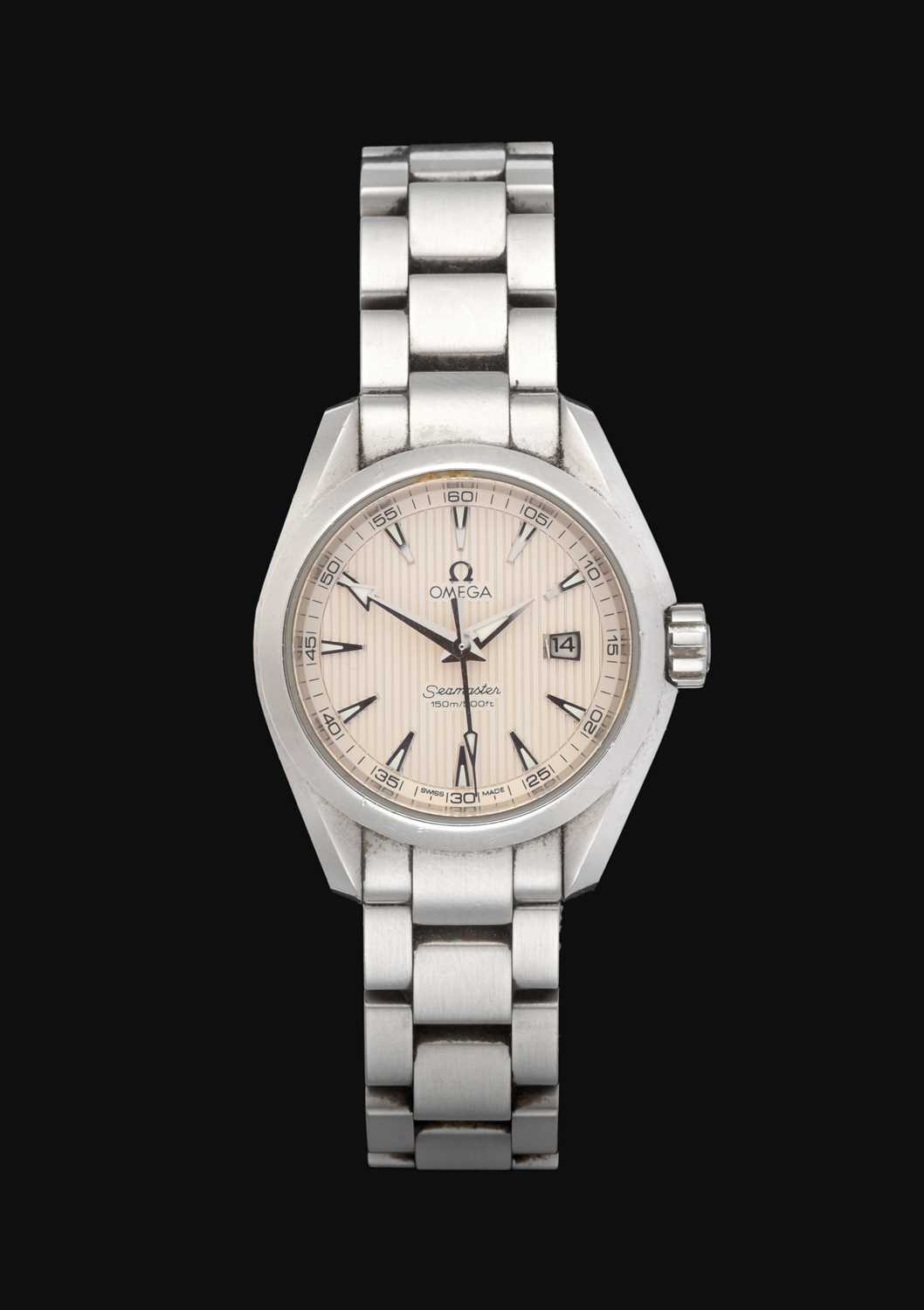 Omega: A Lady's Stainless Steel Calendar Centre Seconds Wristwatch signed Omega, 150m/500ft, model: