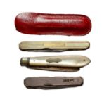 A 9 carat gold ring, finger size J; an enamel heart pendant; a brooch; and three pen knivesRing -