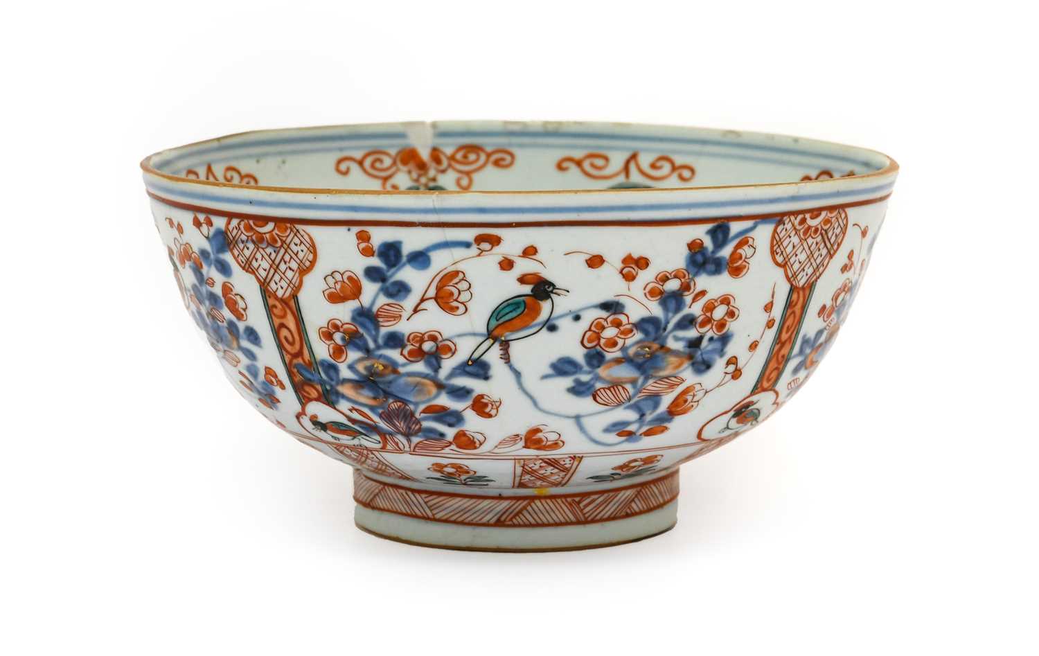 A Dutch-Decorated Chinese Porcelain Bowl, 1st half 18th century, the interior painted with a - Image 5 of 7