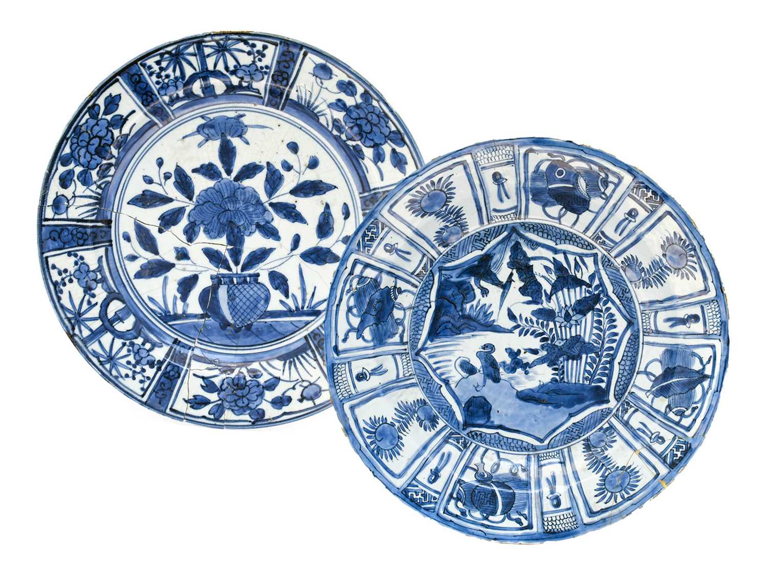 A Chinese Kraak Porcelain Dish, early 17th century, typically painted in underglaze blue with - Image 3 of 5