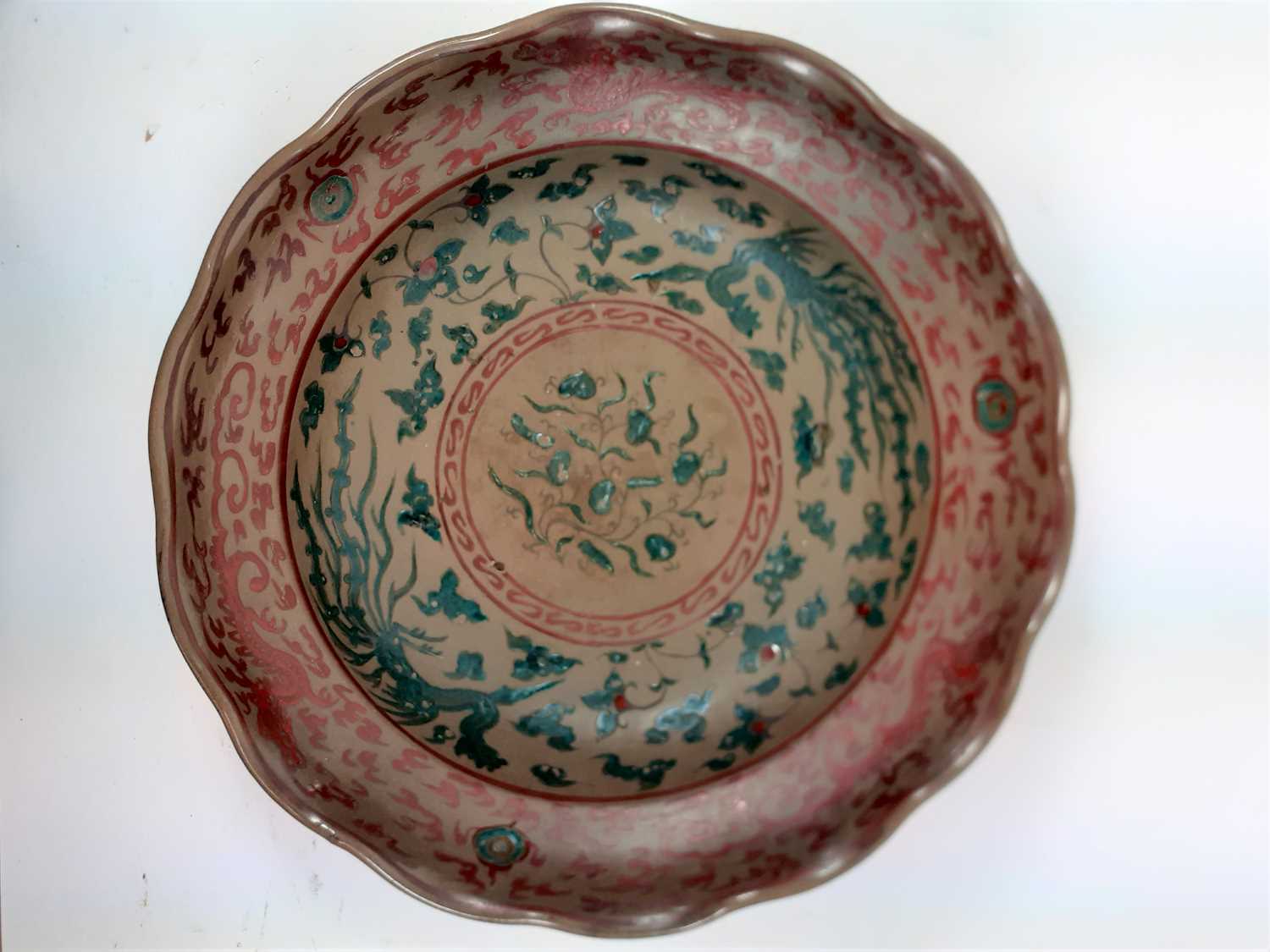 A Zhangzhou Ware Bowl, in 17th century style, painted in red and green with figures in landscape and - Image 9 of 20