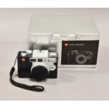 Leica Digilux 1 Camera