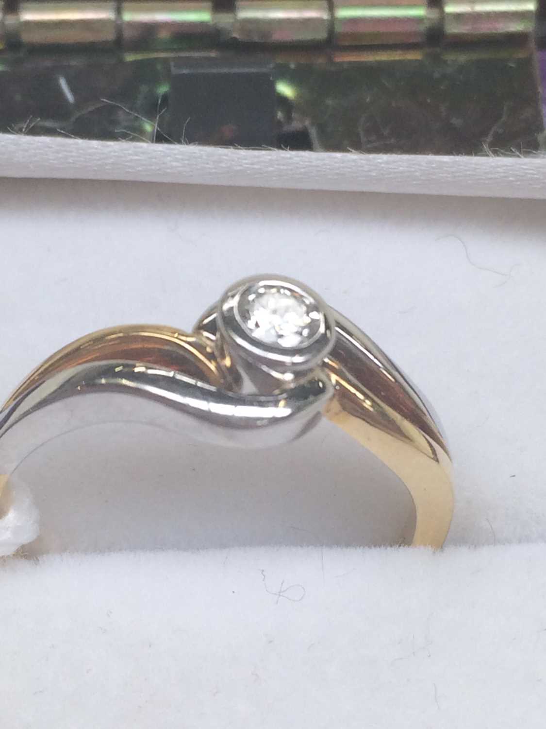 An 18 Carat Gold Diamond Solitaire Ring, finger size M1/2Gross weight 3.7 grams. - Bild 4 aus 4