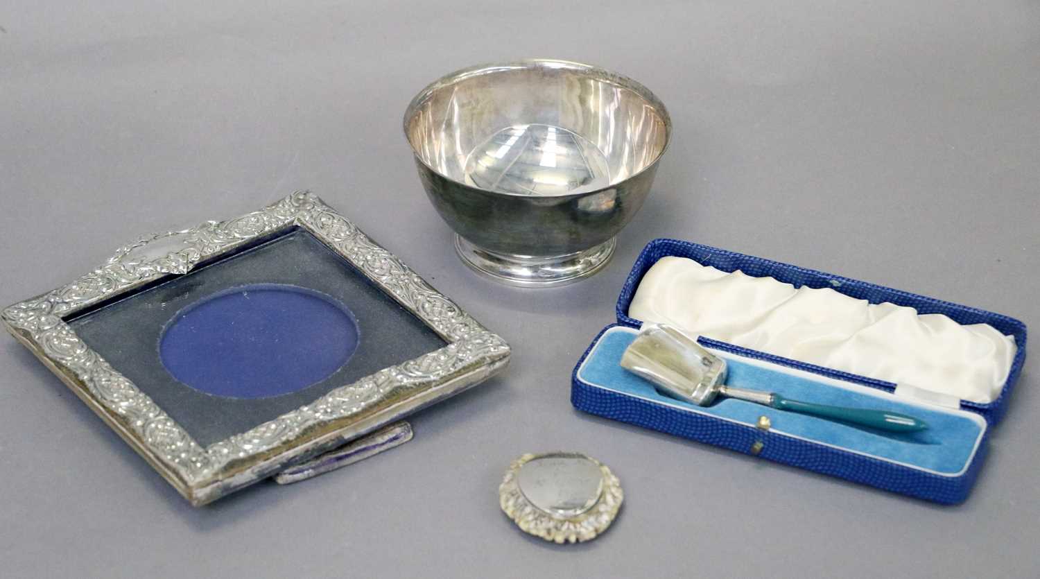 A Collection of Assorted Silver, including a Victorian Silver Mounted Antler Vesta-Case, London