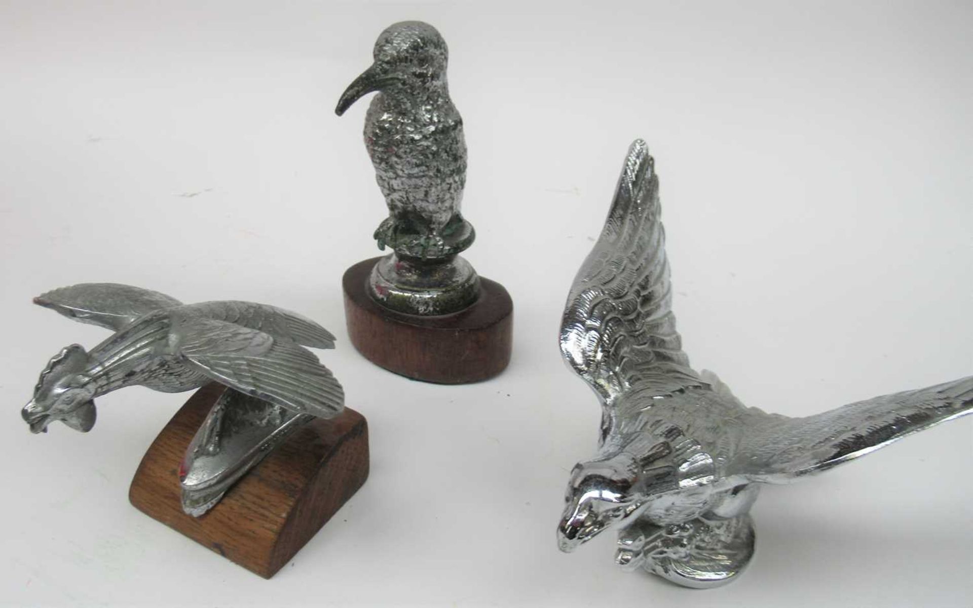 A 1930's Singer Bantam Radiator Mascot, 8cm high, A Chromed Mascot, in the form of an Eagle, 16cm