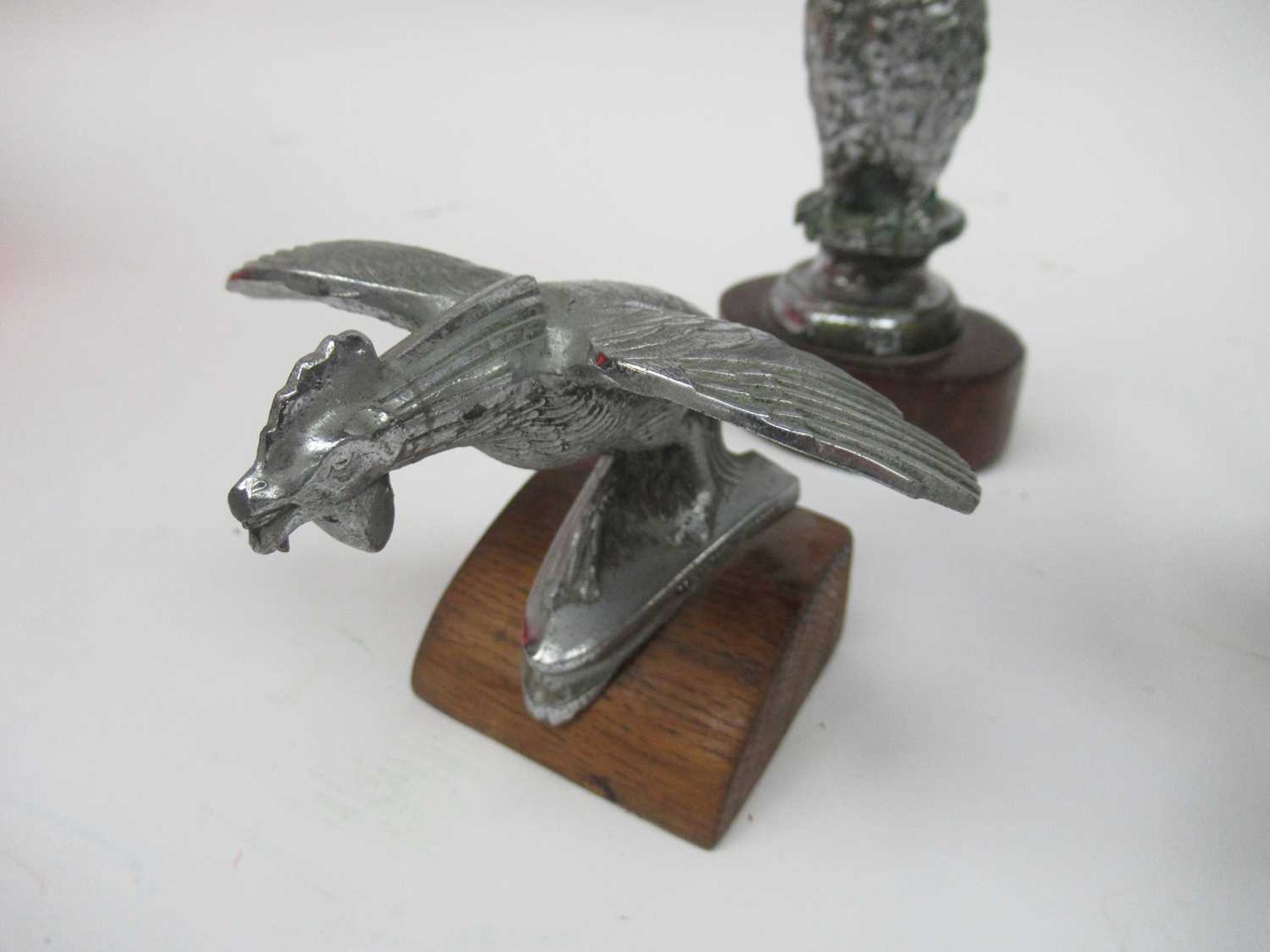 A 1930's Singer Bantam Radiator Mascot, 8cm high, A Chromed Mascot, in the form of an Eagle, 16cm - Image 4 of 4