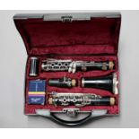Clarinet , Vito Reso-Tone 3, serial no.C13876, with mouthpiece, in Buffet case