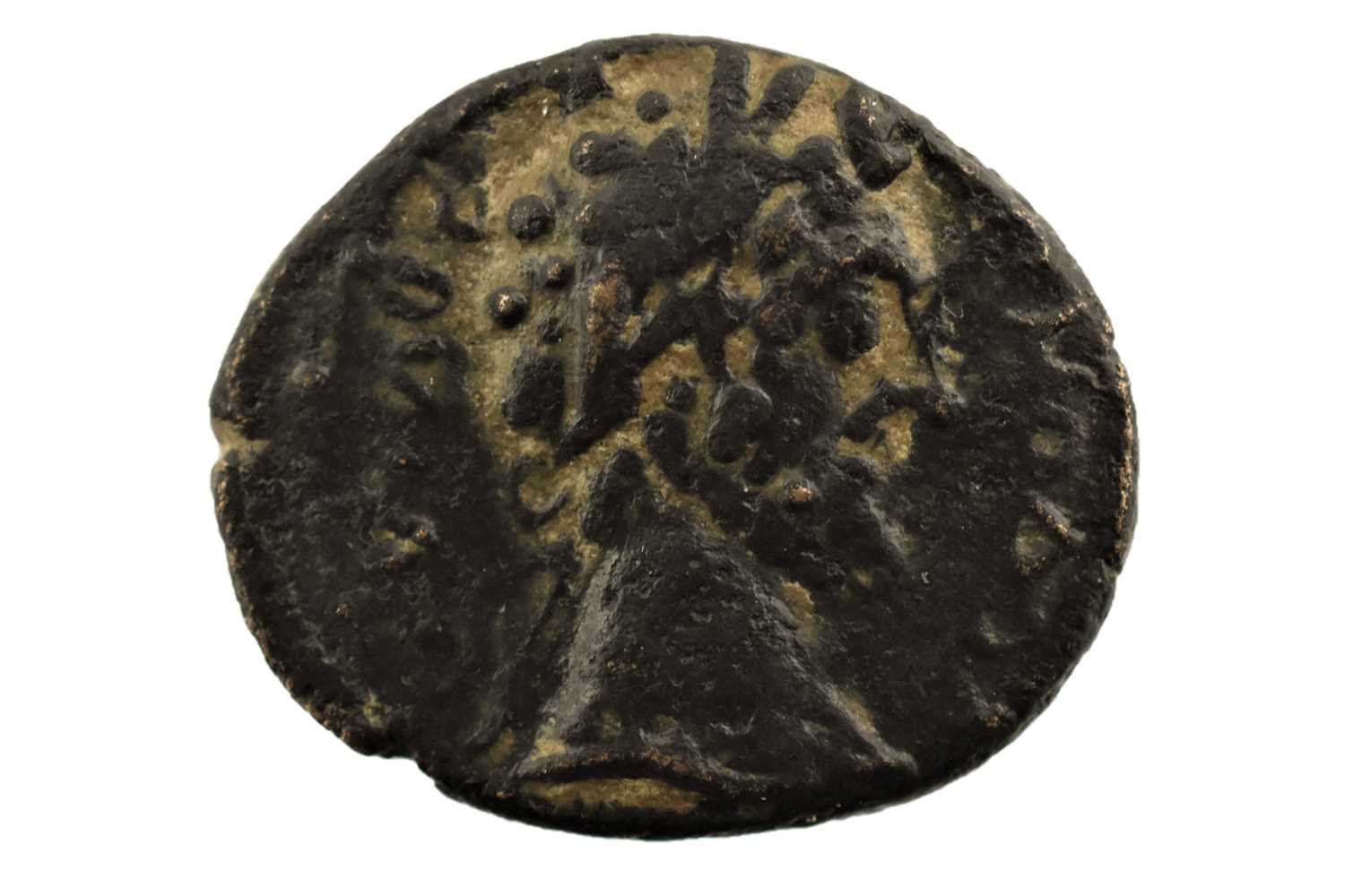 ♦Roman Provincial - Mesopotamia, Commodus (AD 177-92) and Abgar VIII AE 16 (16mm, 2.19g), Edessa