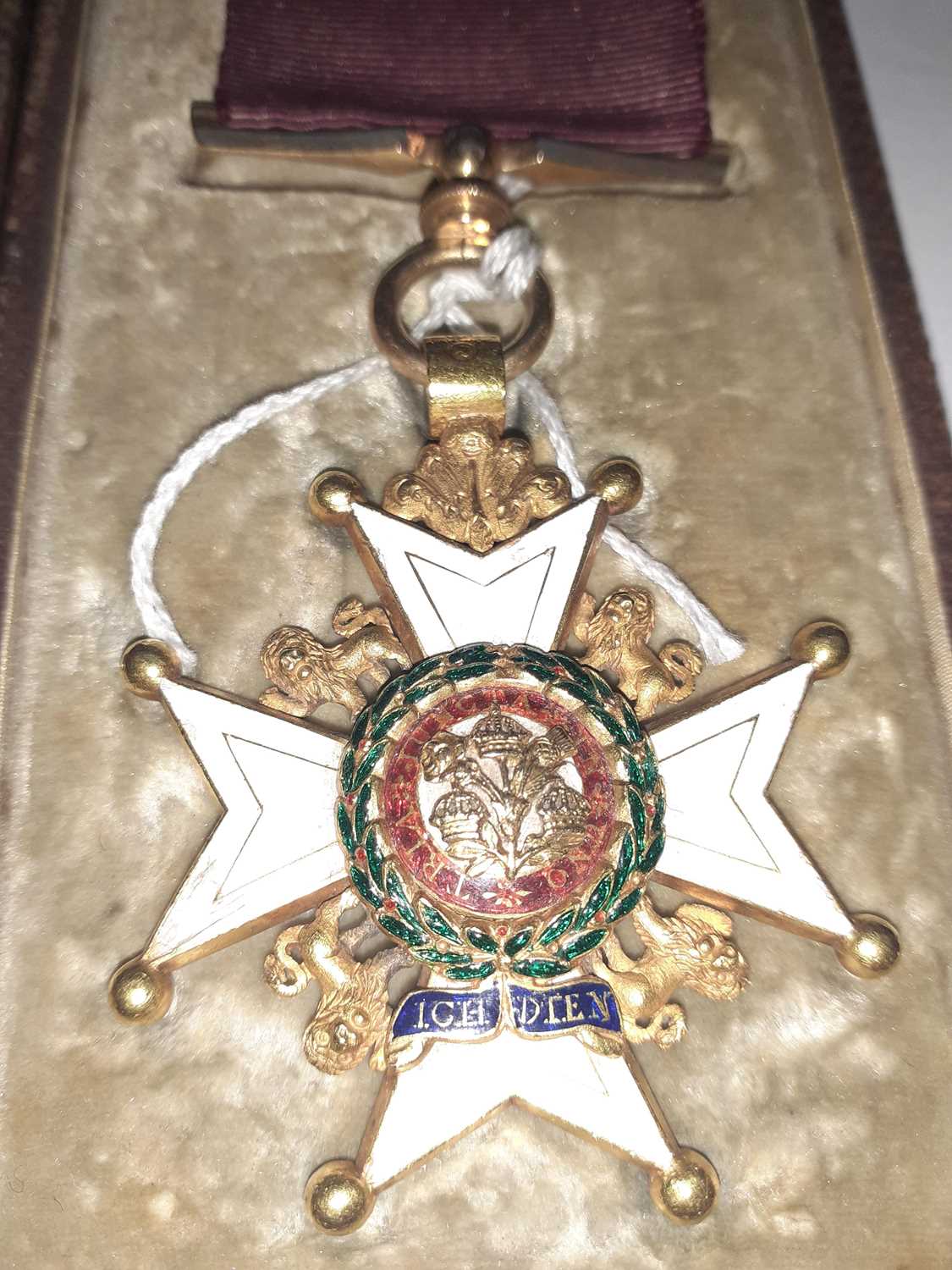 The Most Honourable Order of the Bath Companion's (CB) Breast Badge (Military), in gold and enamel - Image 5 of 5