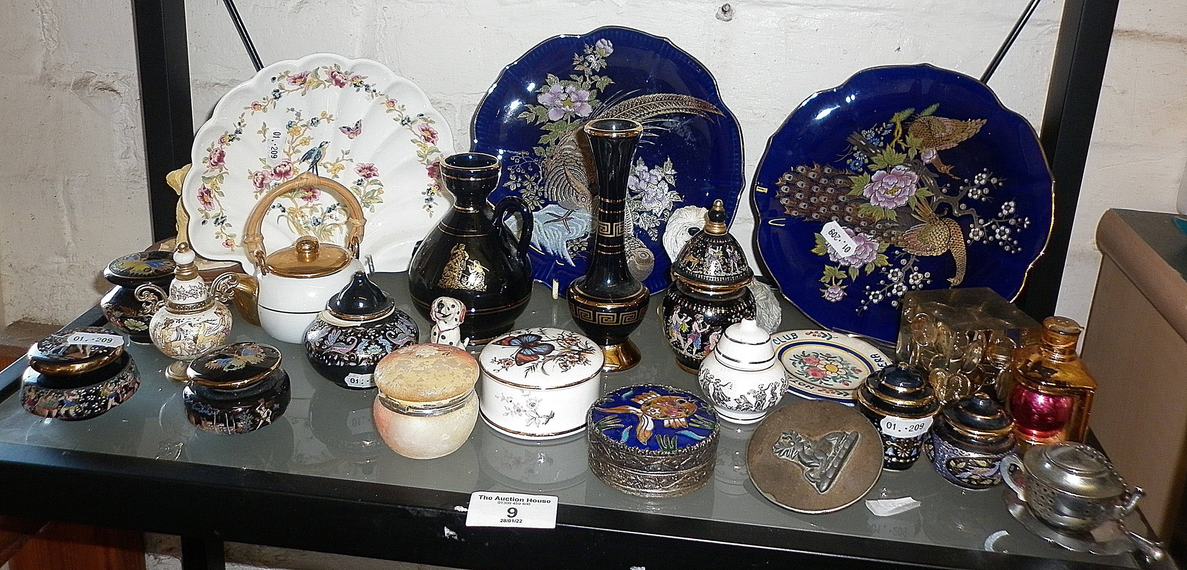 Collection of small china ornaments