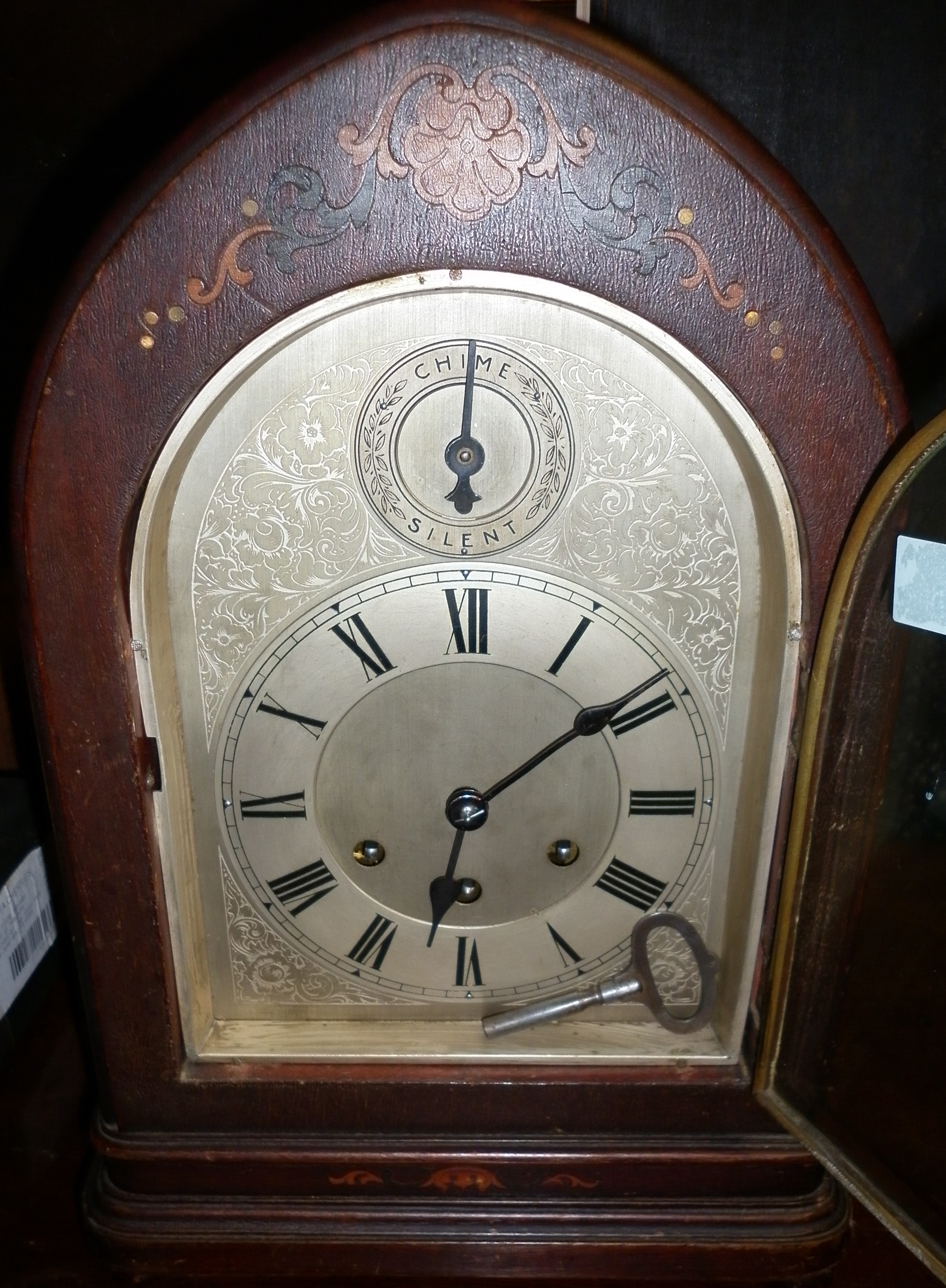 Edwardian inlaid mahogany arch-topped bracket-type mantle clock with chining 8-day German movement - Image 2 of 2