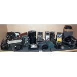 Quantity of assorted cameras