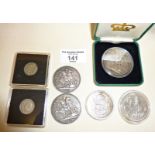 Victorian silver crowns - 1890, 1893 (cased), 1895, 1935 and 1937 (mint). And two silver sixpences.