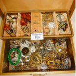 Vintage jewellery box and contents, inc. miniature carved amber animals