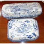 Early 19th c. blue and white transfer decorated toothstick box and similar soap dish with cover