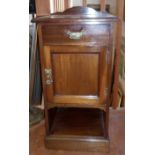 Late Victorian mahogany pot cupboard, with single drawer and door
