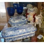 Early 19th c. blue and white transfer decorated toothstick box and similar soap dish with cover