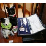 Tony Wood "Toby" the dog teapot and a similar black "Pussy Foot" cat teapot, cased set of dessert