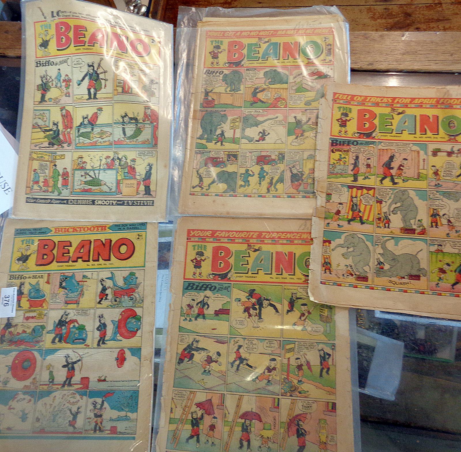 Large bundle of "Beano" comics including 5 x 1950s - Image 2 of 3