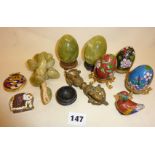 Onyx and Cloisonné eggs with stands, other Cloisonné and oriental items