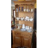 Small pine dresser, approx. 83cm wide