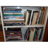 Large quantity of books on Art, Art History, screen printing, etc. (2 shelves)