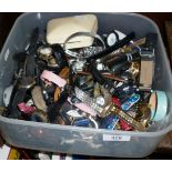 Box containing assorted vintage and modern wrist watches, makes include Excalibur, Timex, Casio,