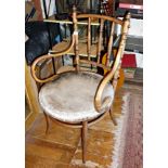 Bentwood elbow chair