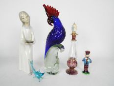 A Murano glass Cockatoo, 22 cm (h), a small quantity of other glass and a Lladro figurine.