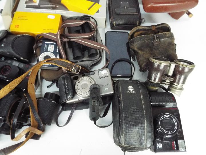 Lot to include cameras, binoculars, field glasses and other. - Image 2 of 5