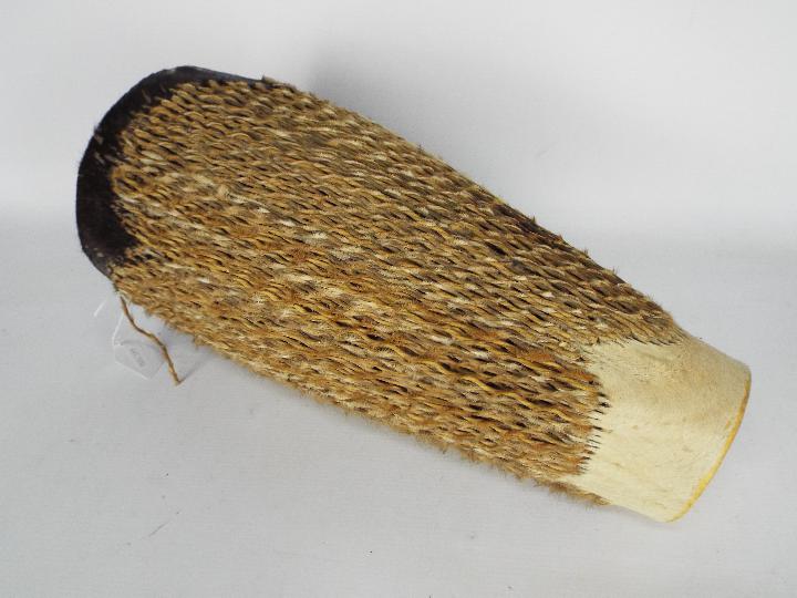 An animal skin tribal drum, 48 cm (h). - Image 4 of 5