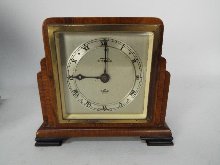 A mantel clock with key and pendulum and a small Art Deco Elliot clock. - Image 4 of 5