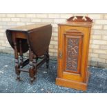 A small oak, drop leaf table 70 cm (h) a