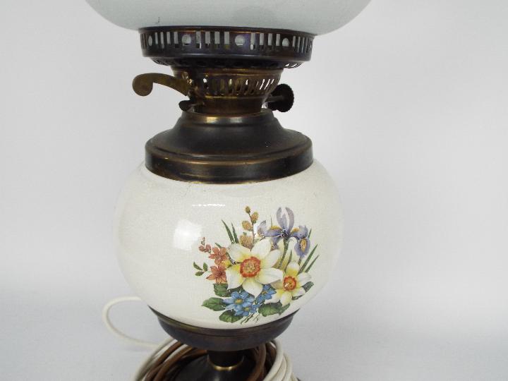 A converted oil lamp with ceramic reserv - Image 3 of 4