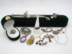 Lot to include A Fulva lady's watch with similar Bimesa watch ring, a quantity of costume jewellery,