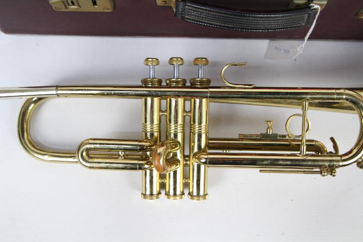 A Zenith Mk III trumpet by J R LaFleur, contained in plush lined case. - Image 3 of 5