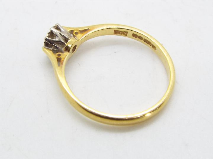 A hallmarked 18 carat yellow and white gold illusion set single stone diamond ring, - Image 2 of 3