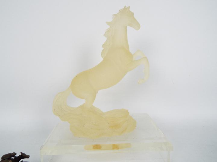 Royal Doulton - a Royal Doulton Adventure racing horse on a plinth (15 cm in height), - Image 2 of 6