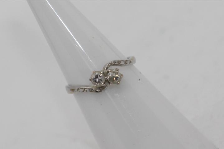 A white metal two stone diamond ring, pr - Image 2 of 3