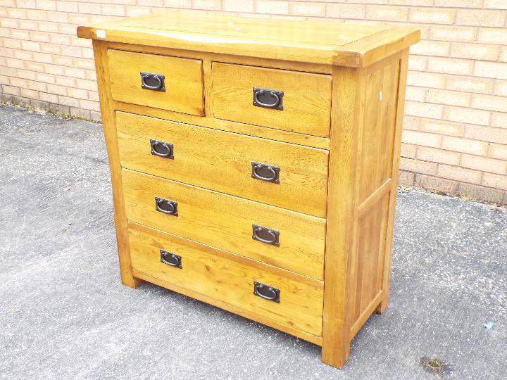 An oak chest of two over three drawers m - Image 3 of 4