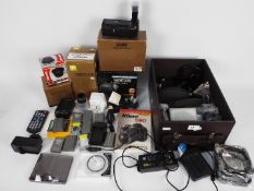 Photography - Lot to include various accessories, battery packs,