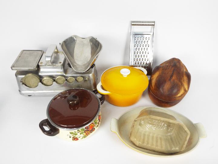 Mixed vintage kitchenalia including scales, casserole dishes and similar.