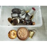 Mixed metalware including copper, pewter and brass.