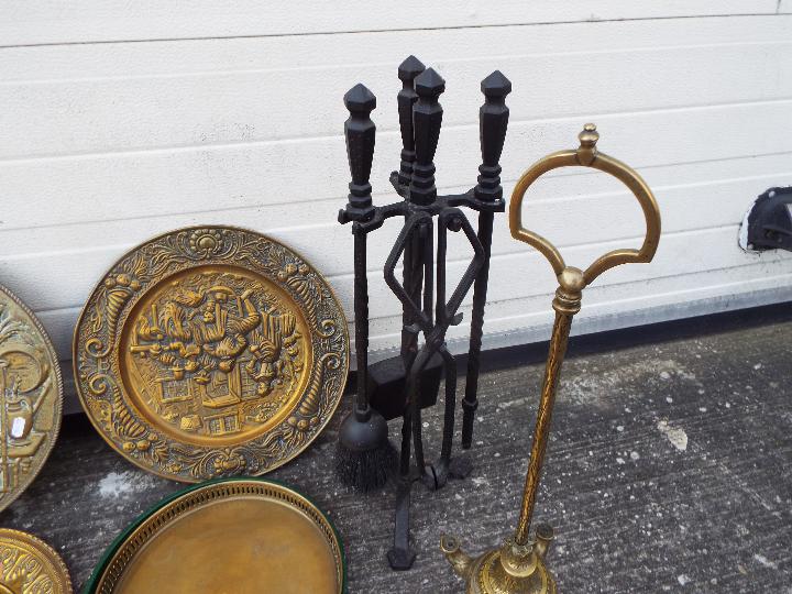Mixed metal ware to include cast iron, brass, copper and pewter, fireside companion, - Image 4 of 5