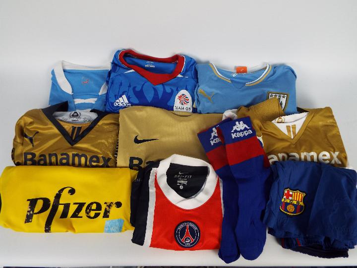 Football Shirts - Nike, Puma, Kappa - 10 x league football T-shirts, - Image 2 of 2