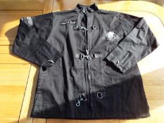 A black zip front long sleeve cotton / d