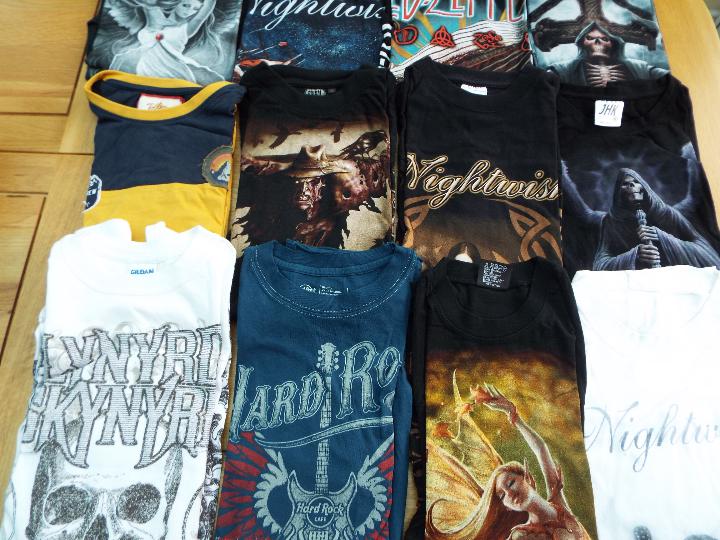 A job lot of 12 Tee shirts, various to include Hard Rock Café, Joe Browns, etc, sizes M and L, - Image 2 of 2