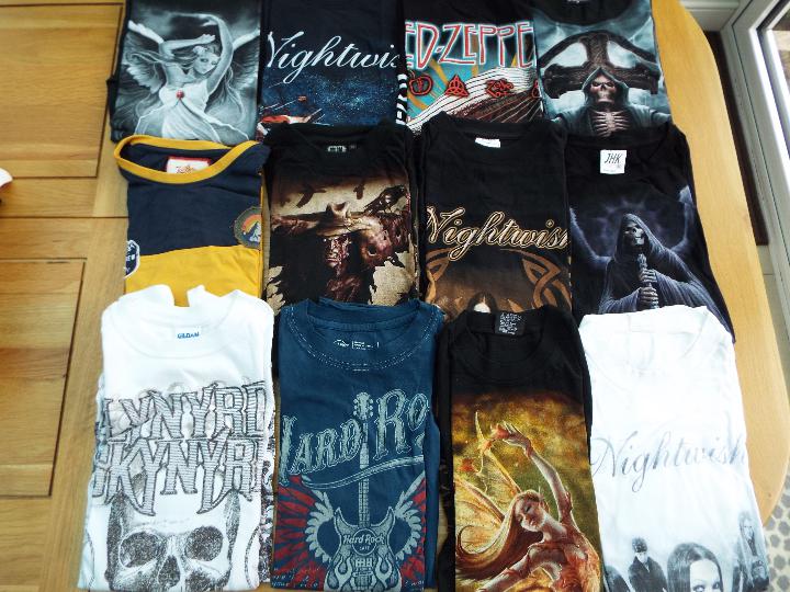 A job lot of 12 Tee shirts, various to include Hard Rock Café, Joe Browns, etc, sizes M and L,
