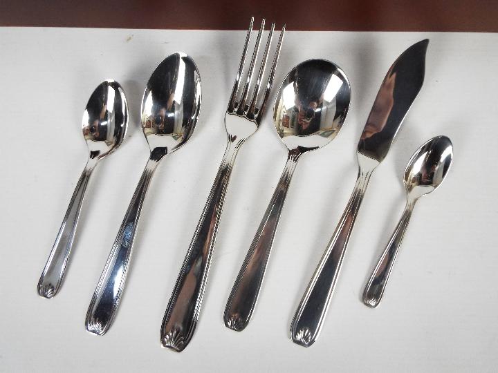 A canteen of cutlery by Guy Degrenne, France. - Image 4 of 6